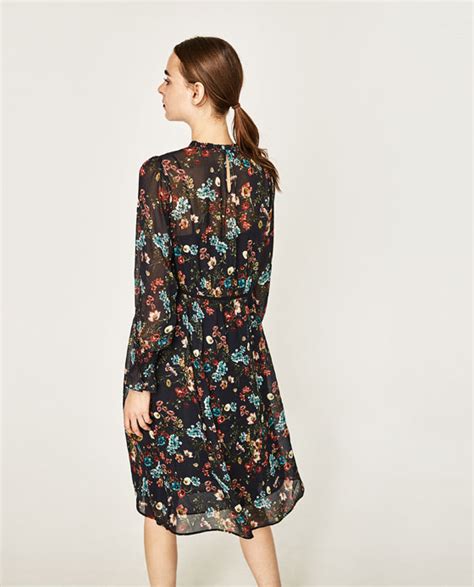 zara blue floral midi dress.